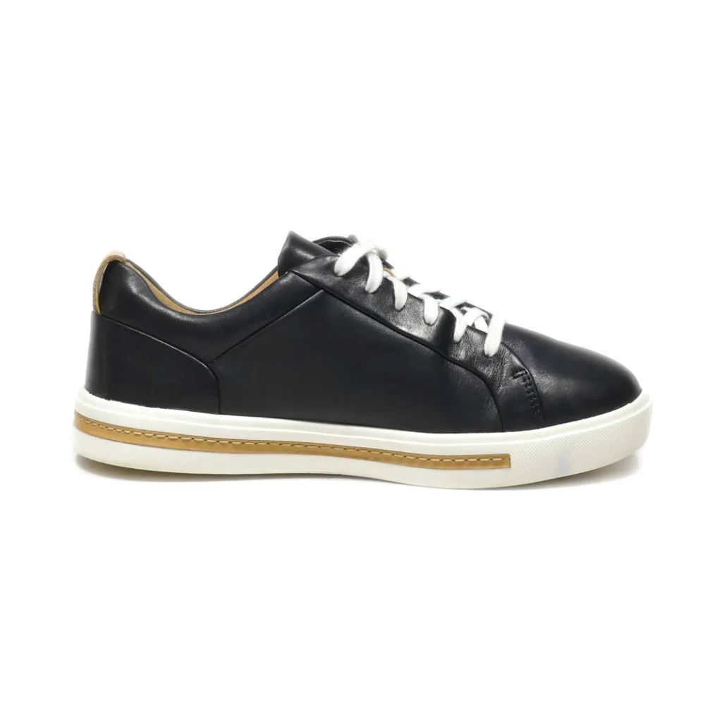 Clarks Mzt Blithe Low-Top Sneakers Leather Black Colour For Women